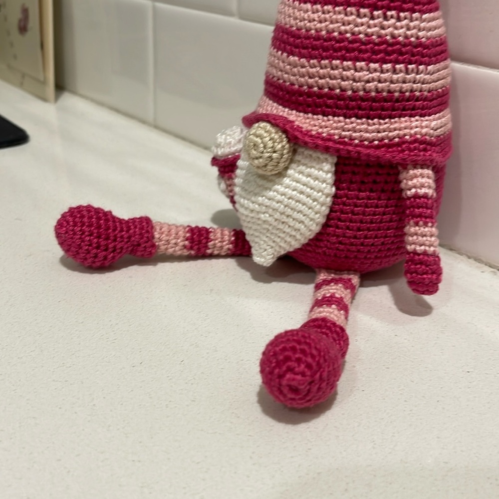 Handcrafted Pink Valentine Valentines Barbie Coffee Gnome Decor Amigurui Crochet - Picture 5 of 11